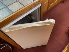Fridge 240V