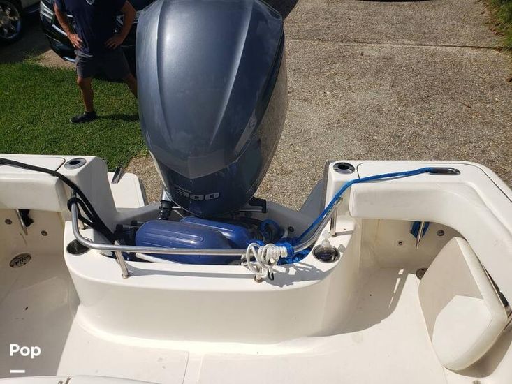 2014 Pioneer 222 sportfish