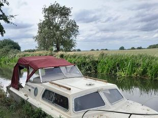 Norman 20 River Cruiser