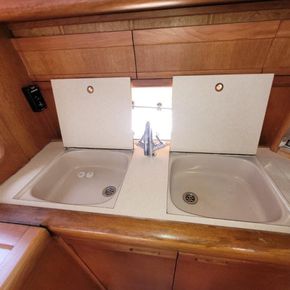 1990 sealine 365 sportbridge power 9429428 20240619064647477 1 XLARGE