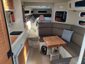 Hunton Gazelle 42  - Interior