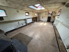 70ft by 13ft Dutch Barge