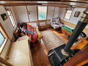 French & Peel Wide Beam Barge - Liveaboard/Distance Cruiser/Workboat  - Saloon