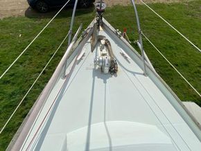 Halmatic 30ft  - Foredeck
