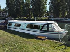 Caribbean 39 Broads Cruiser with Mooring