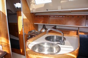 1989 Beneteau First 32s5 17