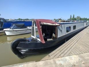Snoozie 70ft Cruiser stern