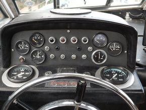Freeman 32 Mk1 Highline - Engine Detail