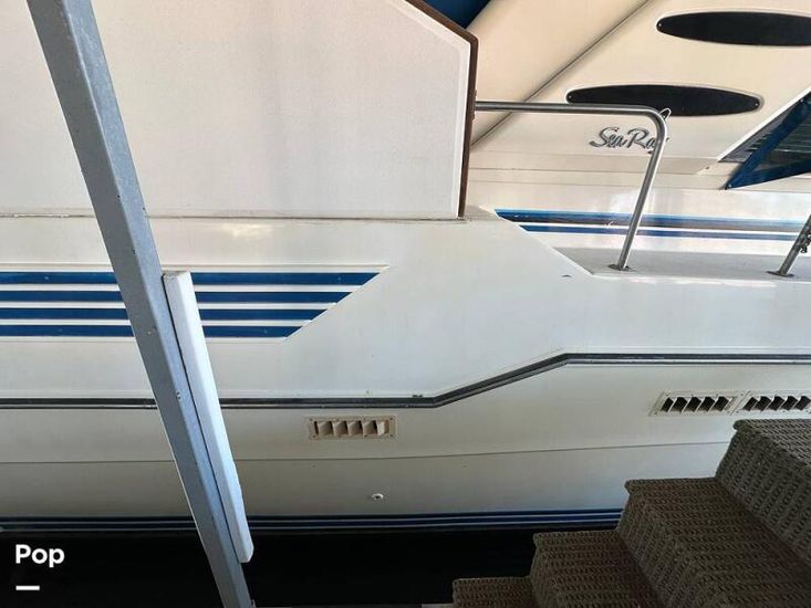 1986 Sea Ray 410 AFt Cabin