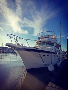 1986 Hatteras 54