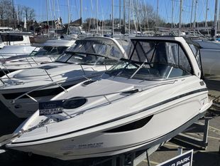2015 Regal 28 Express