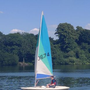 Great condition 4.7 laser dinghy