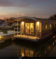River Pod House Boats                                                 