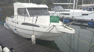 2000 Rio 700 Cabin Fish