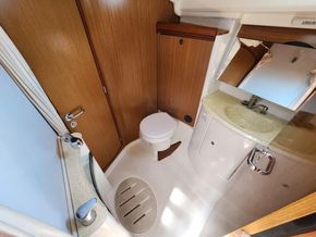 Jeanneau Sun Odyssey 42 DS  - Heads