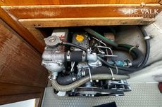 1999 Catalina 320