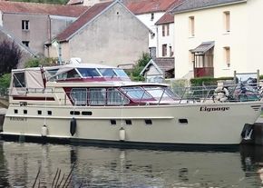 Vue exterieure a quai