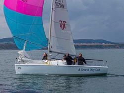Hunter 707 GBR 7075