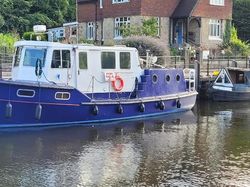Beautiful Ex-MOD Cheverton Workboat converted Houseboat