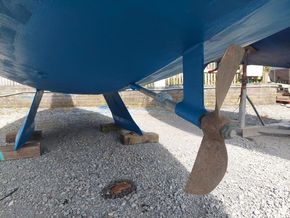 Hunter Horizon 30 Bilge Keel - Propeller
