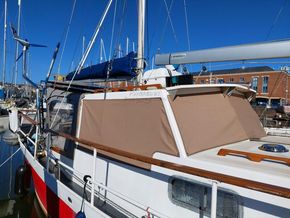 Roamer 36 Bermudan Ketch - Coachroof/Wheelhouse