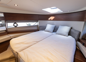 2025 Princess F50 24