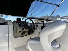 2007 Glastron 249 GT