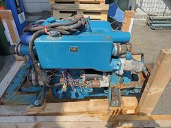 USED Ford 2722E 88hp Marine Engine & Gearbox Package