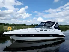 2004 Sealine S34