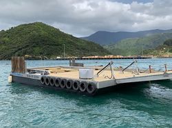BARGE WITH LOADING RAMP. 160 DWT. DUMB BARGE