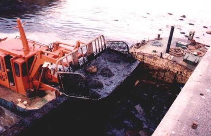Water Witch Surface Dredger