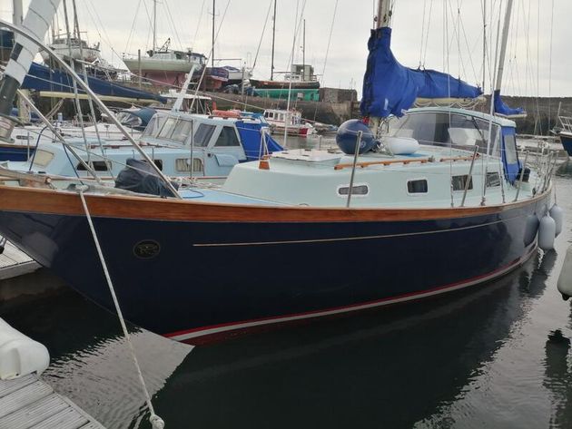 NICHOLSON 38 KETCH blue water cruising yacht.