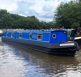 Crimson Rosella-A 2016 Alvechurch Boat Centres 58ft 6 berth cruiser st
