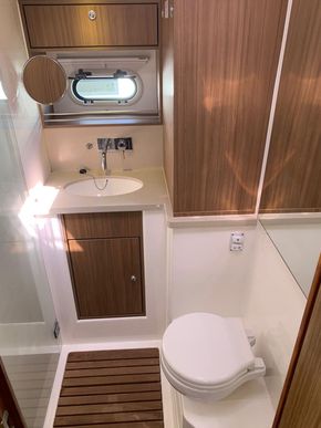 2012 Bavaria Sport 43 Hard Top 30