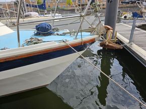 Westerly Discus 33  - Bow