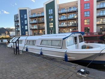 Immaculate & fully renovated 42ftcruiser