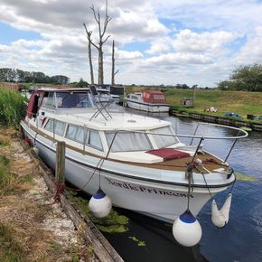 5 Berth Riverboat 