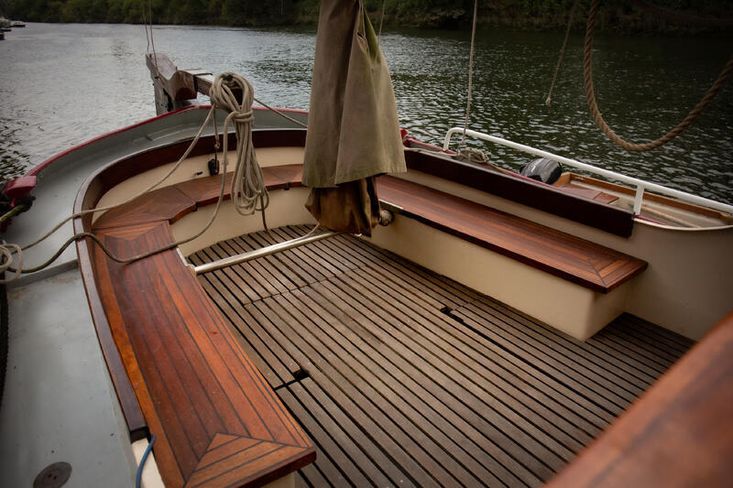 BEAUTIFUL 1904 SAILING BARGE - Dutch Tjalk
