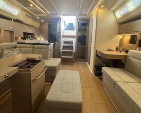 2025 Hanse 458 18