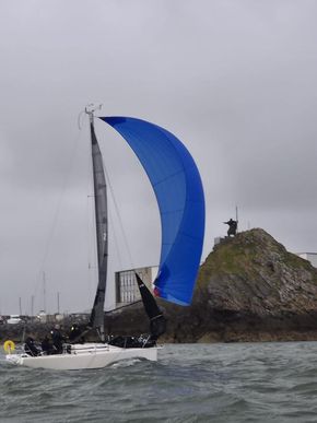 Flying along in Fenit