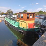 Wide Beam Barge