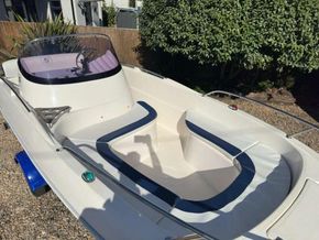 Front with cushions