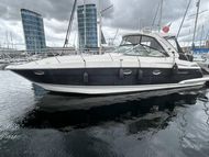 2009 Monterey 415 Sports Yacht
