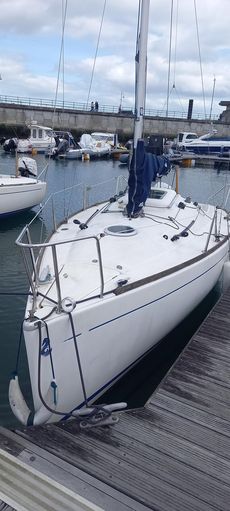 Beneteau First 211