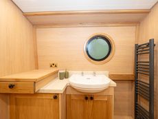 55x10 CUSTOM BUILD - BESPOKE BOAT CO