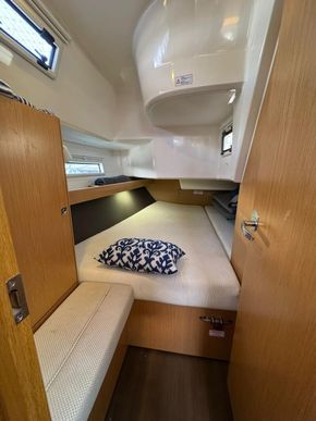 2017 Bavaria 37 Cruiser 23