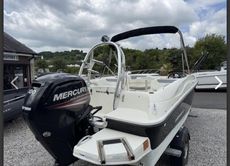 Bayliner XL Element 2016 Motorboat