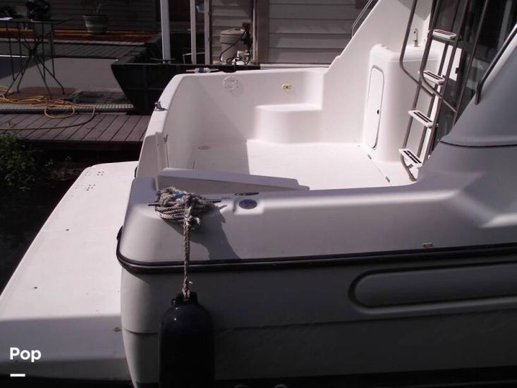 2000 Bayliner 3388 command