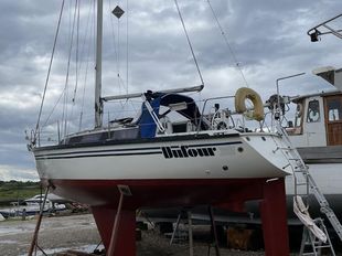 Dufour 3800