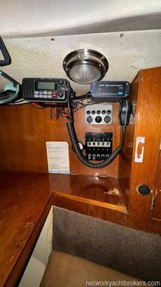 1976 Nicholson 31